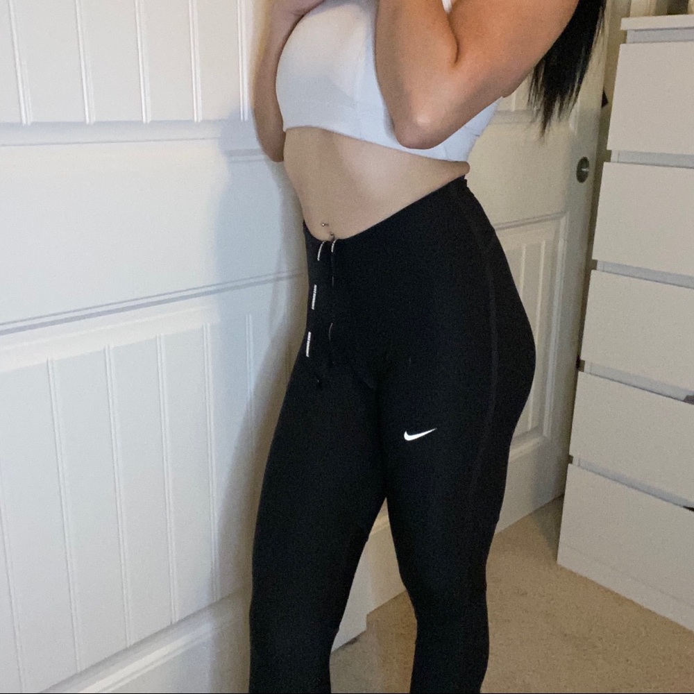 NIKE DRI-FIT LEGGINGS
